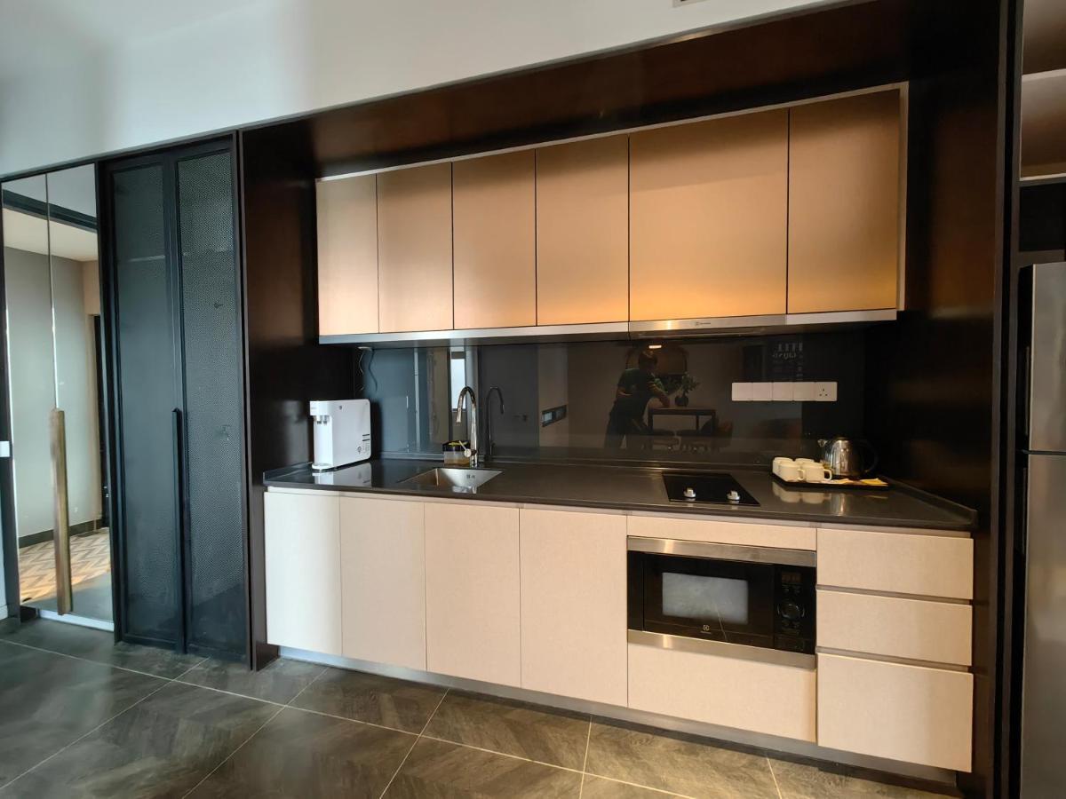Scarletz Suites Klcc By De Harlequins Guesthouse Kuala Lumpur Eksteriør bilde