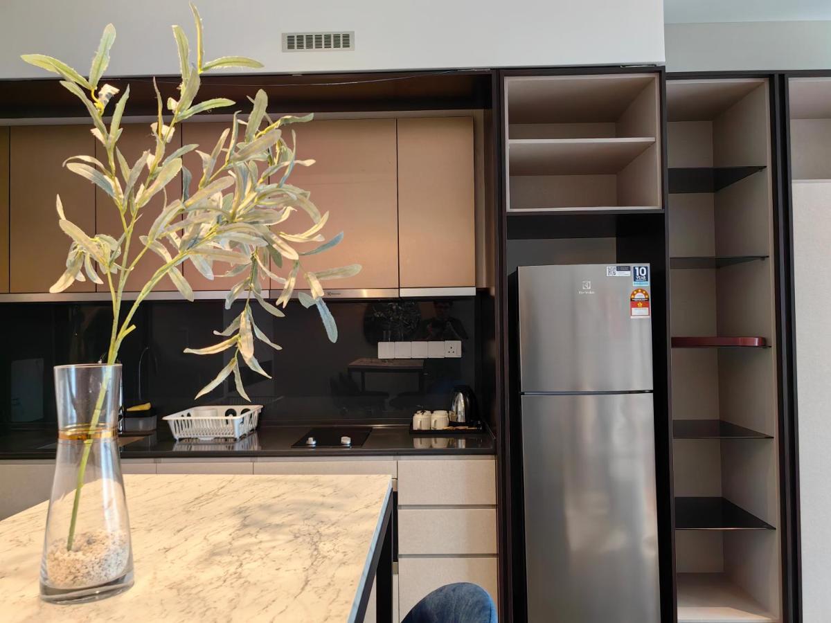 Scarletz Suites Klcc By De Harlequins Guesthouse Kuala Lumpur Eksteriør bilde