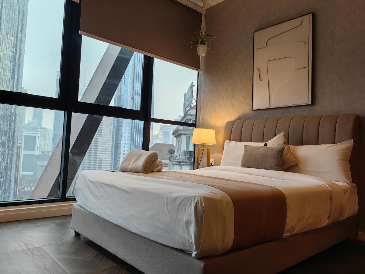Scarletz Suites Klcc By De Harlequins Guesthouse Kuala Lumpur Eksteriør bilde