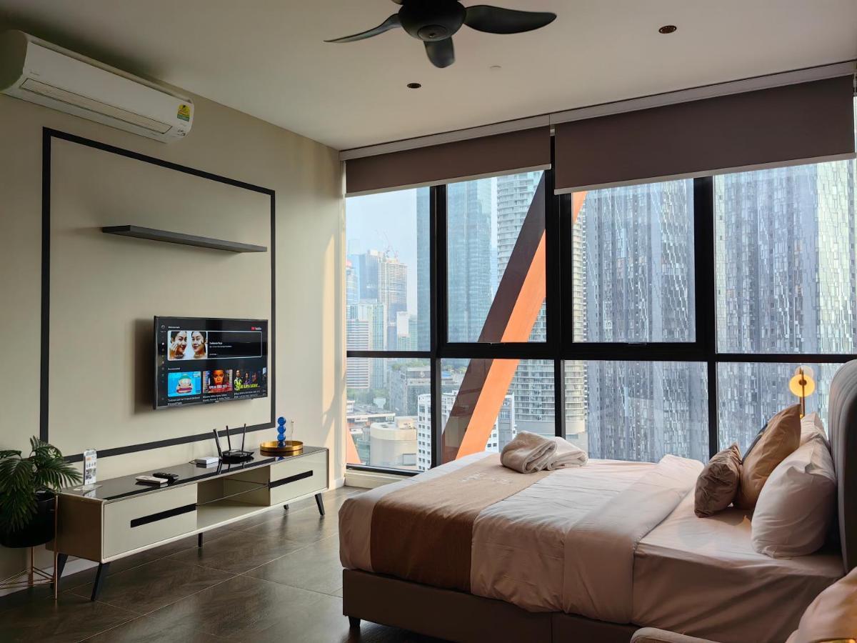 Scarletz Suites Klcc By De Harlequins Guesthouse Kuala Lumpur Eksteriør bilde
