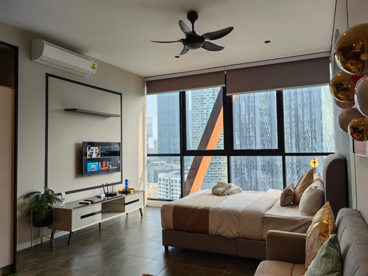 Scarletz Suites Klcc By De Harlequins Guesthouse Kuala Lumpur Eksteriør bilde