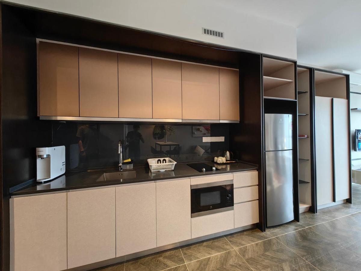 Scarletz Suites Klcc By De Harlequins Guesthouse Kuala Lumpur Eksteriør bilde