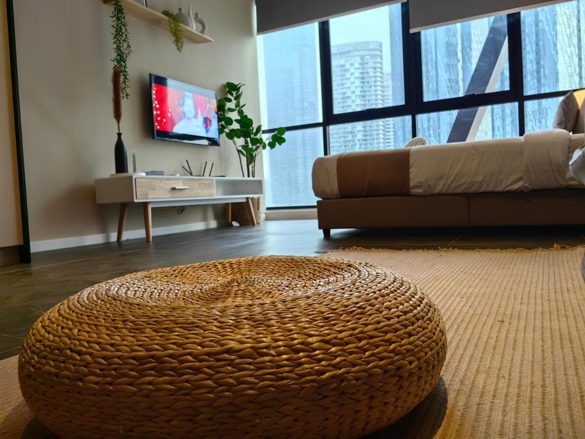 Scarletz Suites Klcc By De Harlequins Guesthouse Kuala Lumpur Eksteriør bilde