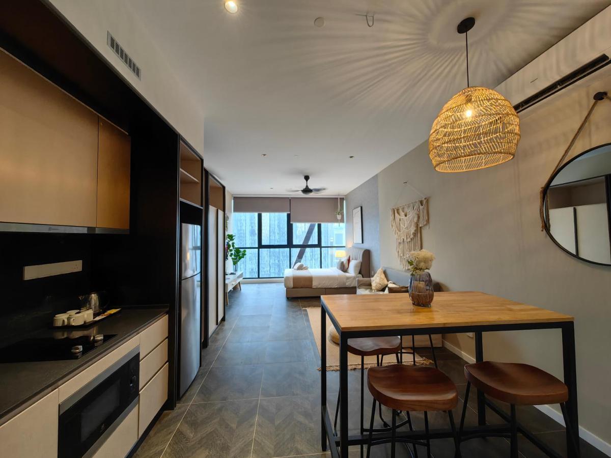 Scarletz Suites Klcc By De Harlequins Guesthouse Kuala Lumpur Eksteriør bilde